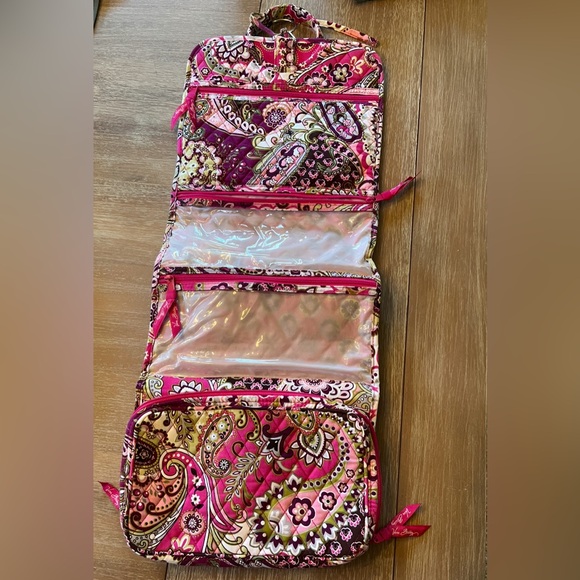 Retired Vera Bradley Very Berry hanging organizer AND makeup bag, two items - Picture 6 of 8